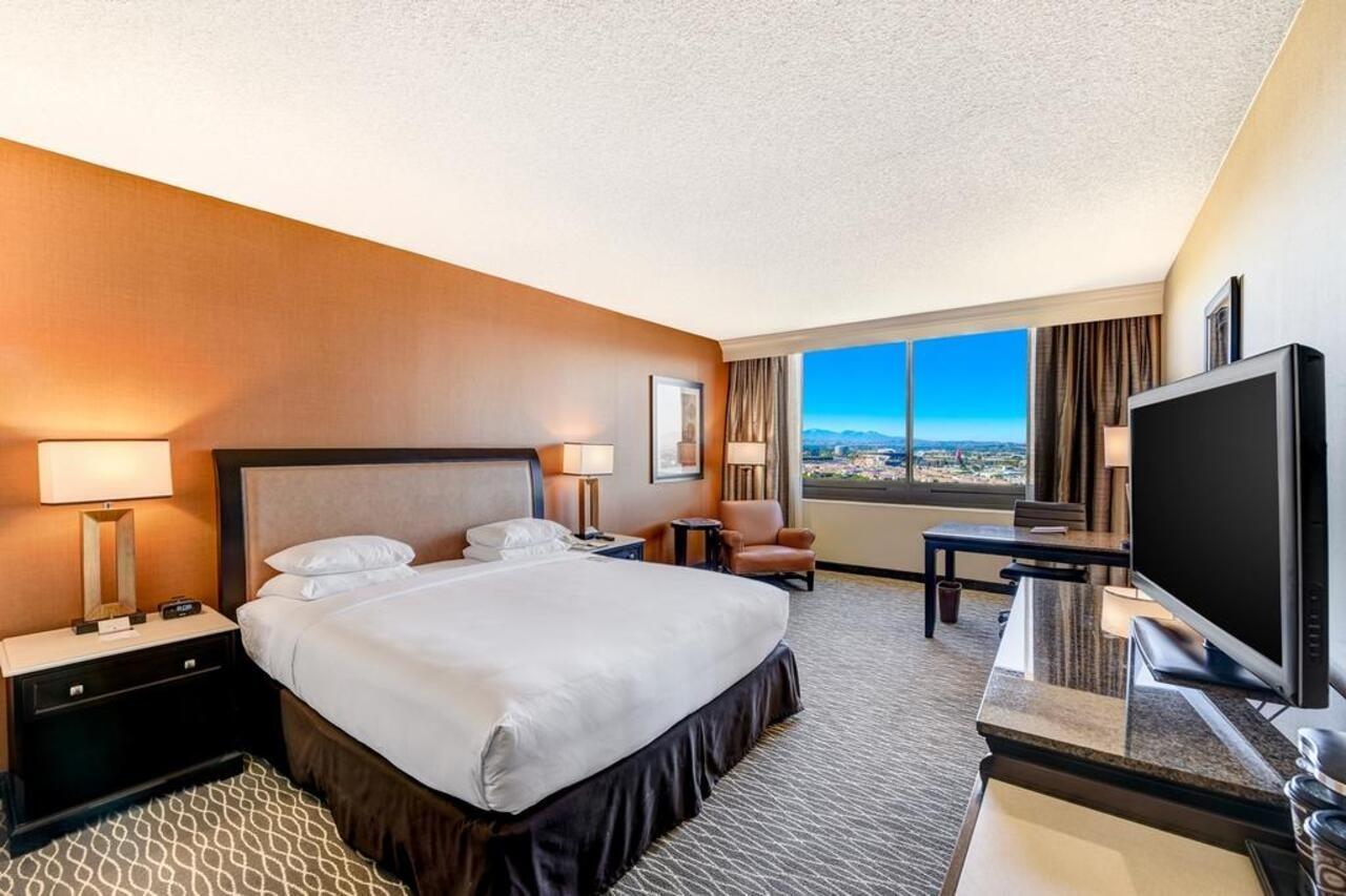 Hotel Fera Anaheim, A Doubletree By Hilton Ориндж Экстерьер фото